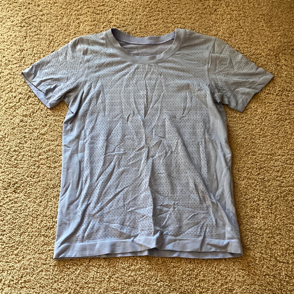 Lululemon workout top